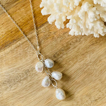 Load image into Gallery viewer, Petal Necklace
